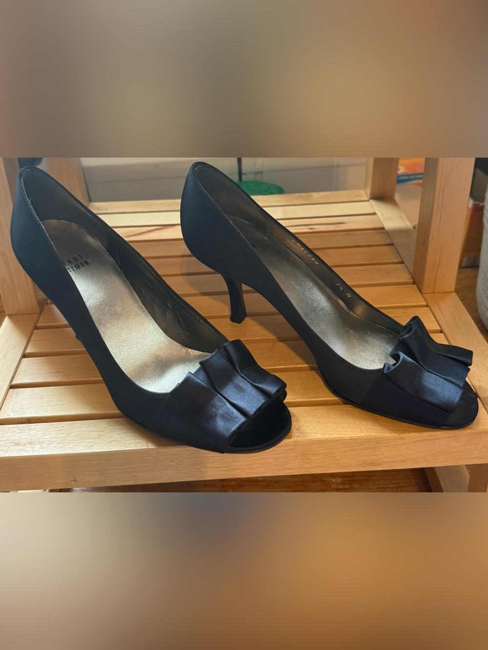 Stuart Weitzman Gigiritz Navy Women’s Pumps